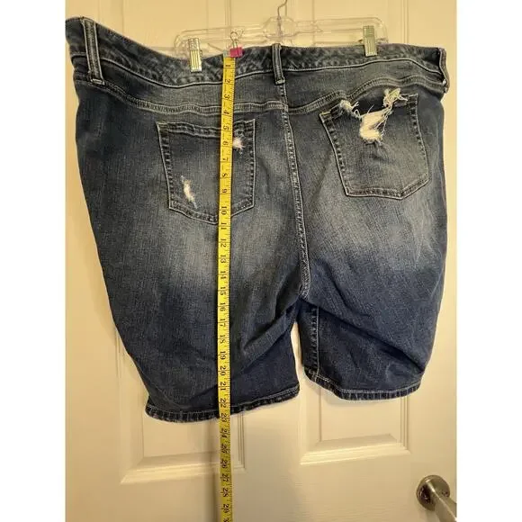 Sold - Picture 3 of 8